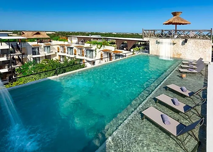Naala Hotel 3*